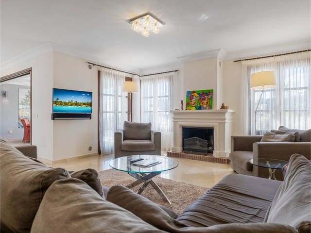 5 soveværelse Villa til salg i La Heredia, Benahavís med swimmingpool garage - € 1.095.000 (Ref: 8948603)