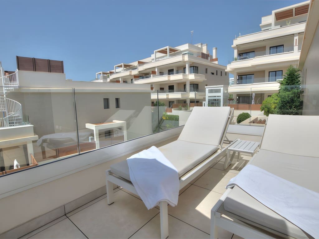 3 chambre Penthouse à vendre à La Cala de Mijas avec piscine garage - 795 000 € (Ref: 8952506)