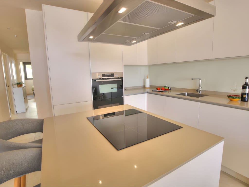 3 chambre Penthouse à vendre à La Cala de Mijas avec piscine garage - 795 000 € (Ref: 8952506)