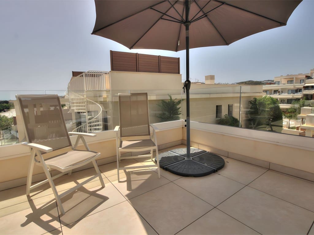 3 chambre Penthouse à vendre à La Cala de Mijas avec piscine garage - 795 000 € (Ref: 8952506)