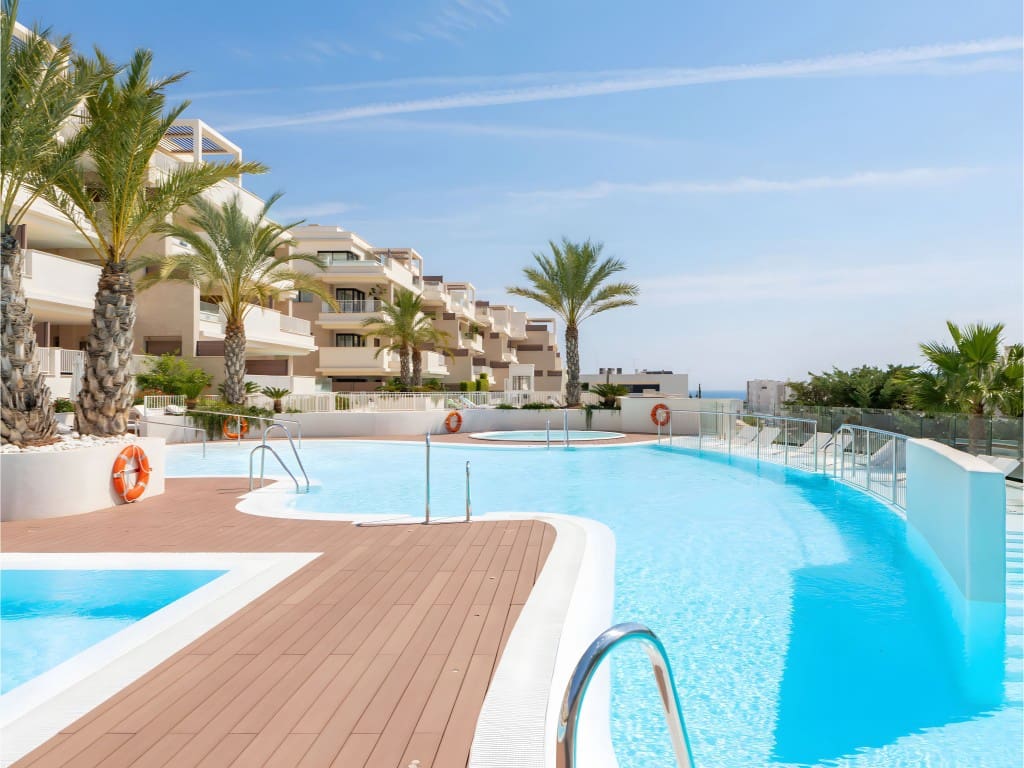 3 chambre Penthouse à vendre à La Cala de Mijas avec piscine garage - 795 000 € (Ref: 8952506)