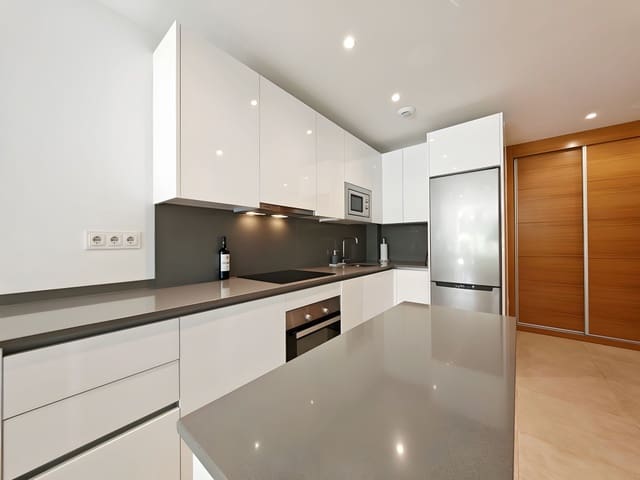 3 chambre Appartement à vendre à La Cala de Mijas, Mijas avec piscine garage - 525 000 € (Ref: 8954136)