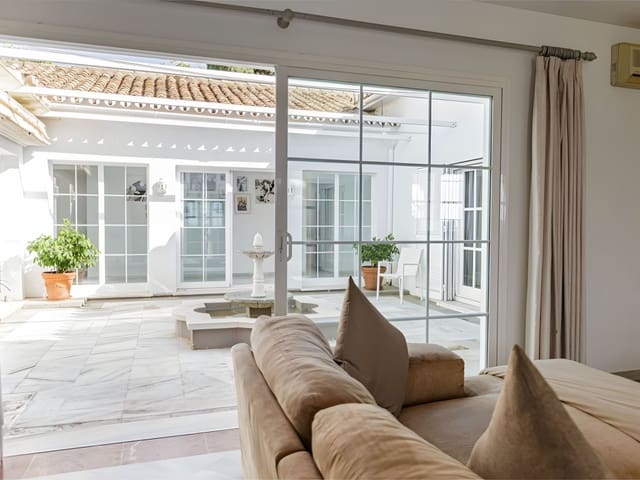 5 slaapkamer Villa te koop in Benahavís met zwembad garage - € 1.750.000 (Ref: 8960073)