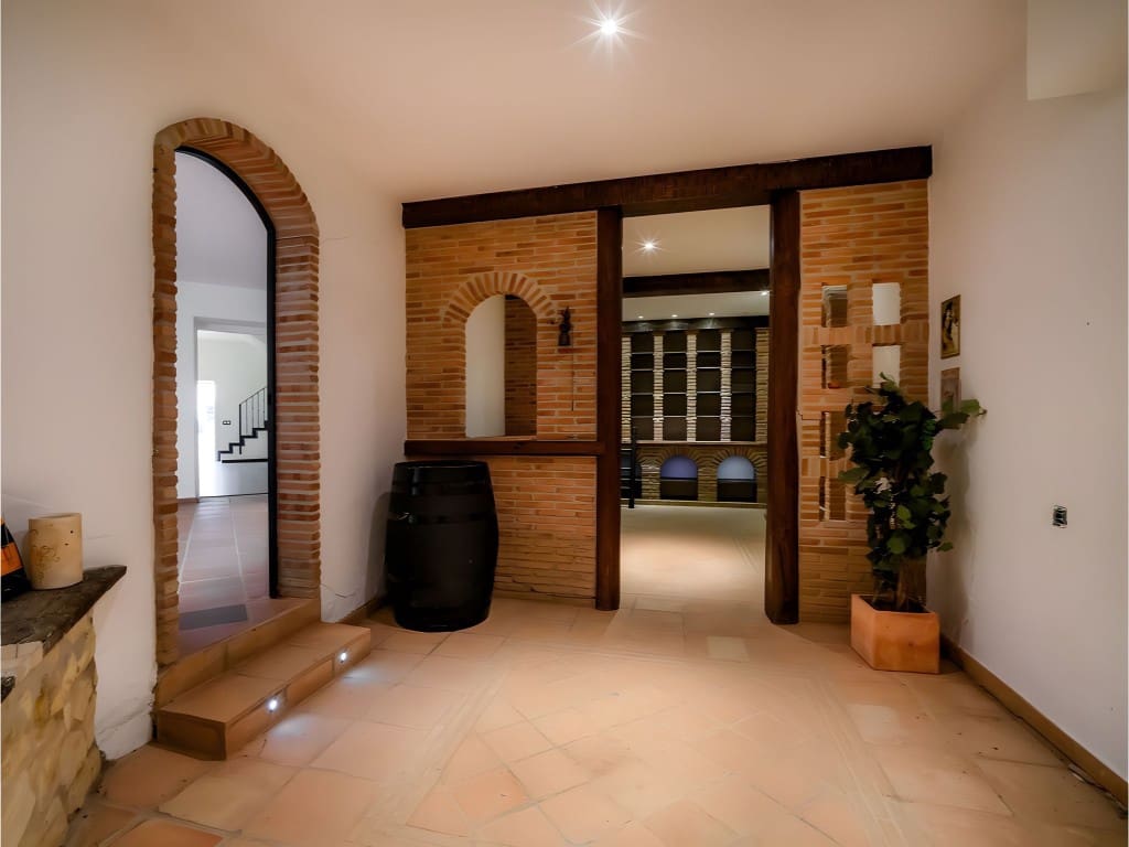 6 sovrum Villa till salu i La Quinta med pool garage - 3 500 000 € (Ref: 8960074)