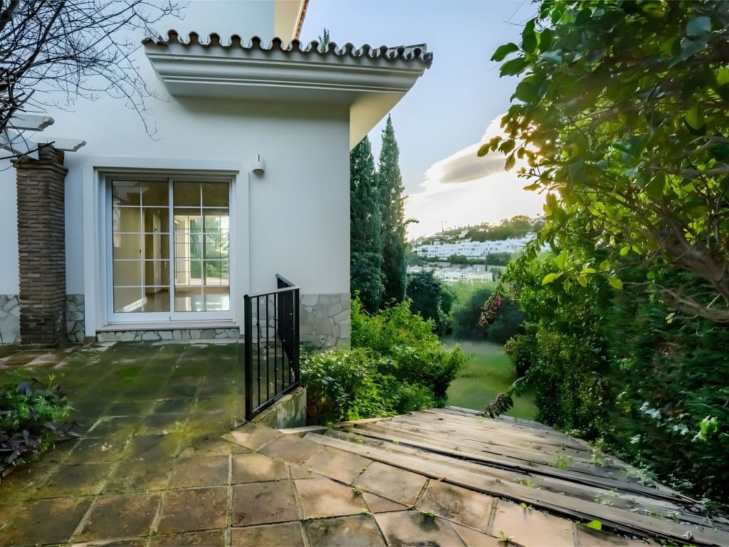 6 sovrum Villa till salu i La Quinta med pool garage - 3 500 000 € (Ref: 8960074)