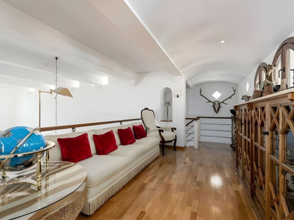 5 sypialnia Finka/Dom wiejski na sprzedaż w Lanjaron z basenem garażem - 2 695 000 € (Ref: 8964235)