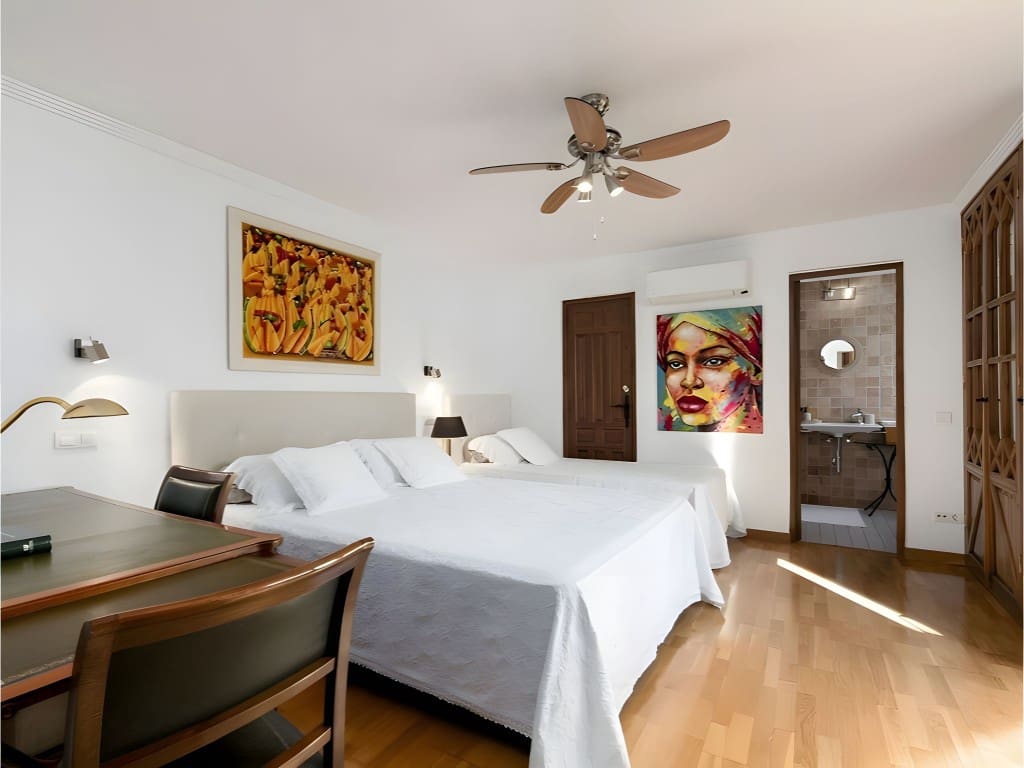 5 sypialnia Finka/Dom wiejski na sprzedaż w Lanjaron z basenem garażem - 2 695 000 € (Ref: 8964235)