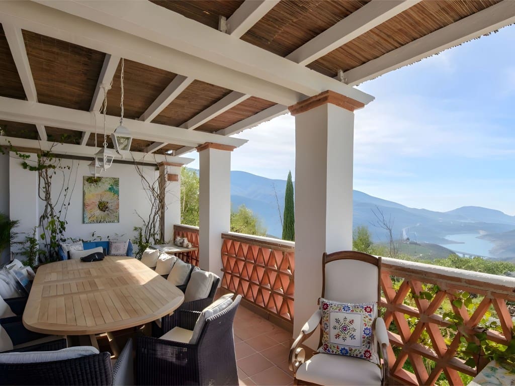 5 sypialnia Finka/Dom wiejski na sprzedaż w Lanjaron z basenem garażem - 2 695 000 € (Ref: 8964235)