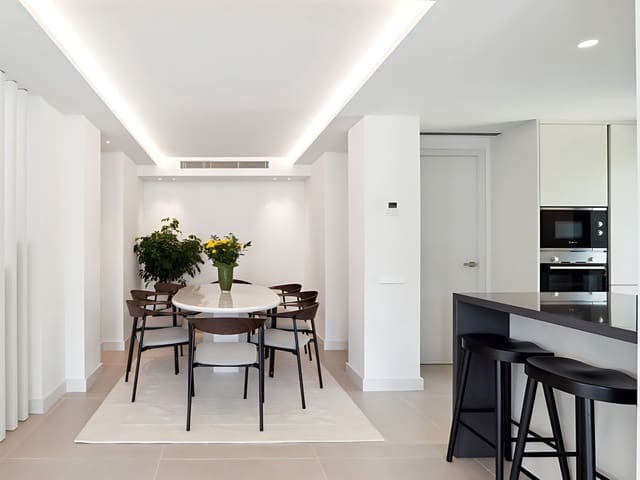 5 slaapkamer Villa te koop in Nueva Andalucia, Marbella met zwembad - € 2.495.000 (Ref: 8975862)