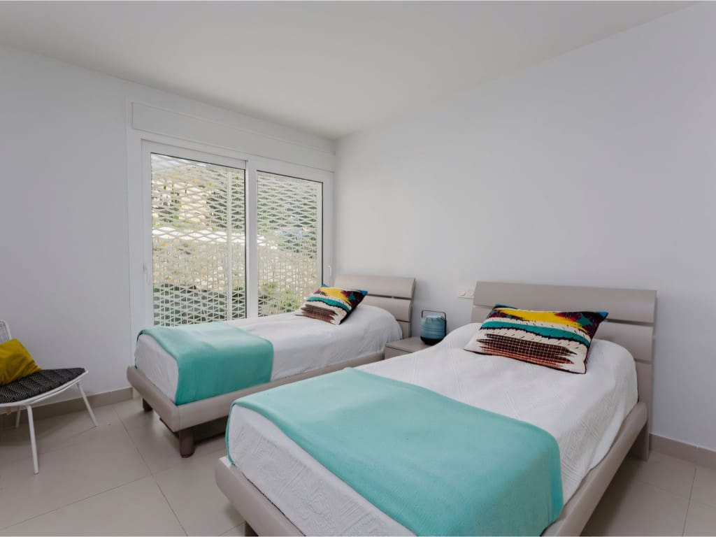 2 bedroom Apartment for sale in Benalmadena with pool garage - € 640,000 (Ref: 8981409)