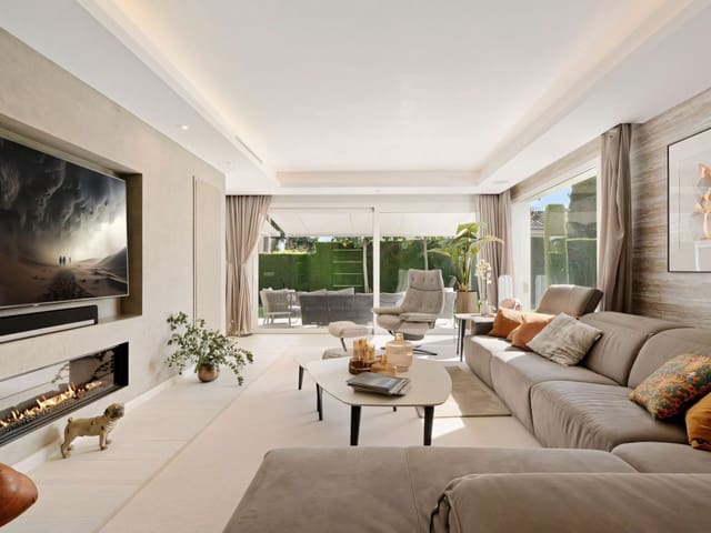 5 slaapkamer Villa te koop in Nueva Andalucia, Marbella met zwembad garage - € 2.795.000 (Ref: 8985545)