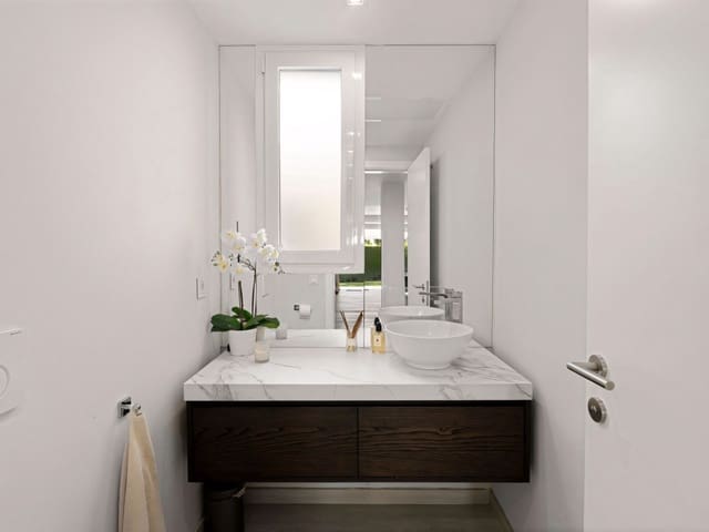 5 slaapkamer Villa te koop in Nueva Andalucia, Marbella met zwembad garage - € 2.795.000 (Ref: 8985545)