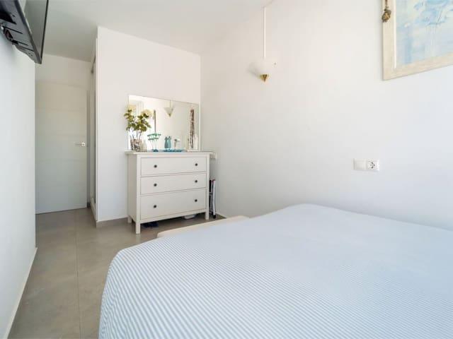 2 soverom Hus til salgs i Riviera del Sol, Mijas med svømmebasseng - € 460 000 (Ref: 8992027)