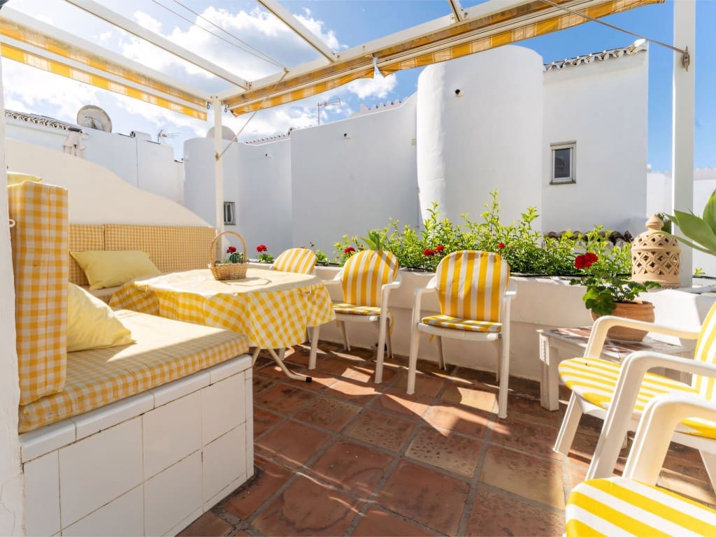 2 chambre Maison de Ville à vendre à Riviera del Sol avec piscine - 460 000 € (Ref: 8992027)