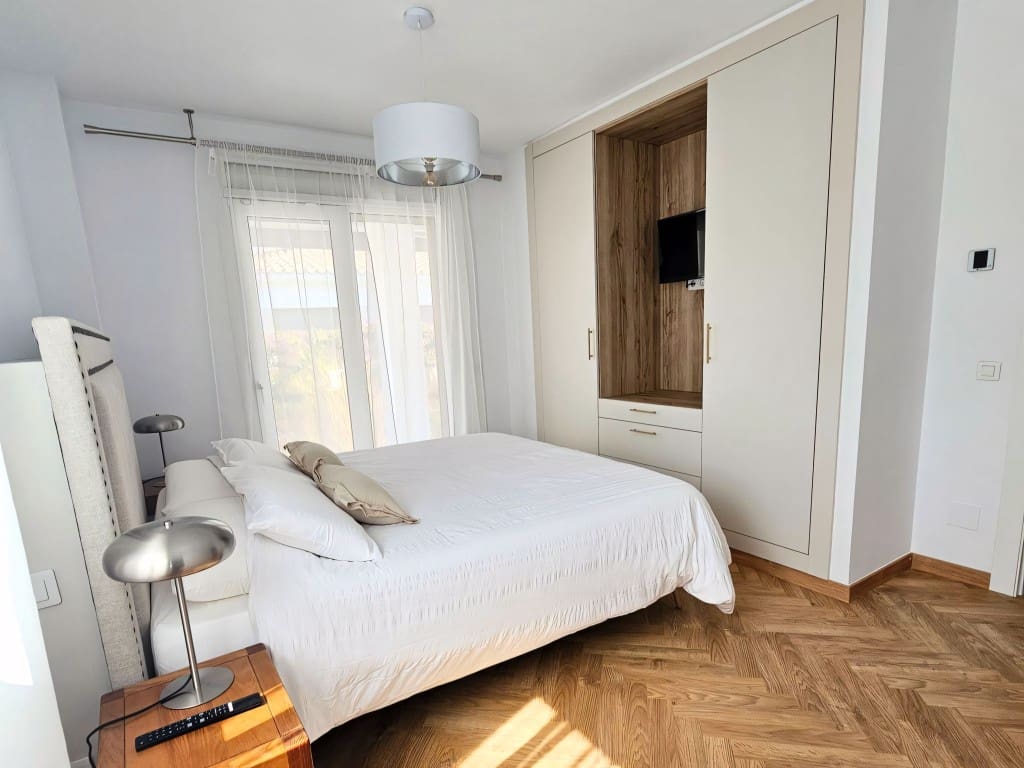 5 chambre Villa/Maison à vendre à La Cala de Mijas avec piscine garage - 1 590 000 € (Ref: 8998291)