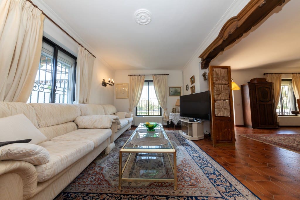 3 quarto Moradia para venda em Entrerrios com piscina garagem - 950 000 € (Ref: 8998292)