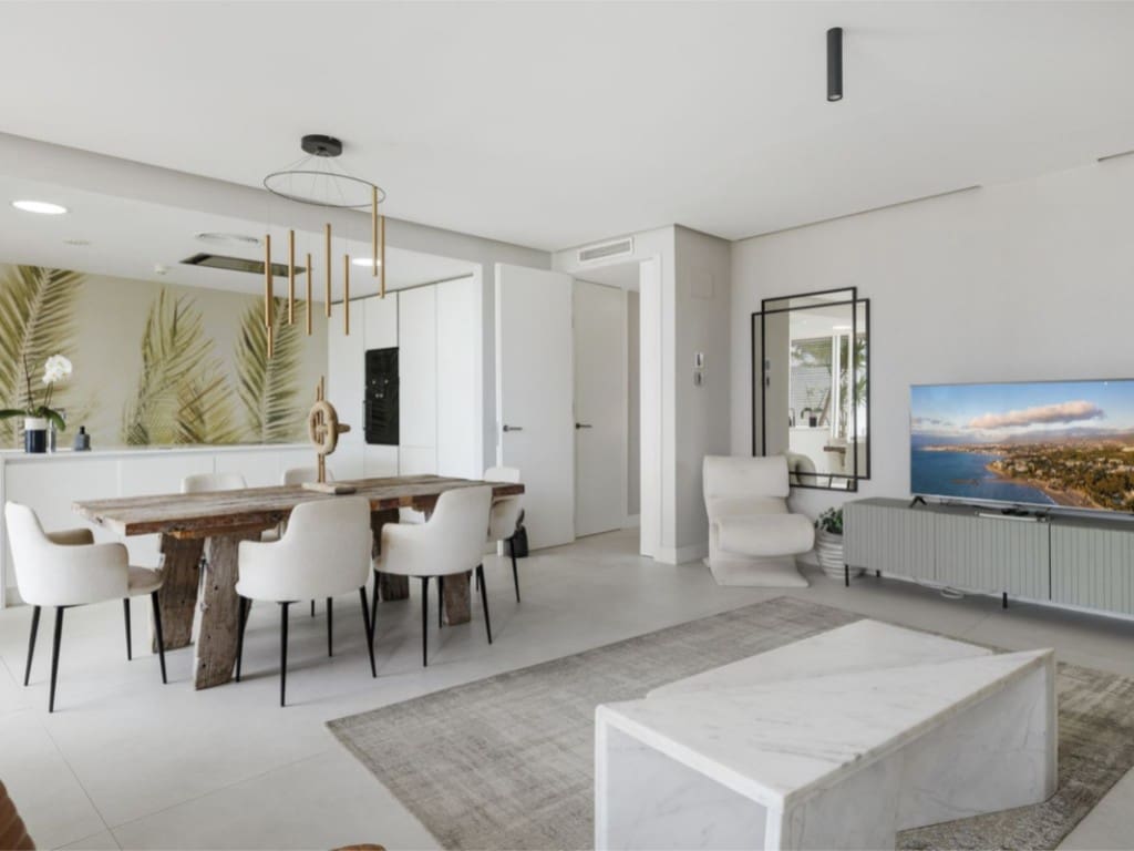 3 Zimmer Apartment zu verkaufen in Estepona mit Pool Garage - 1.145.000 € (Ref: 9002870)