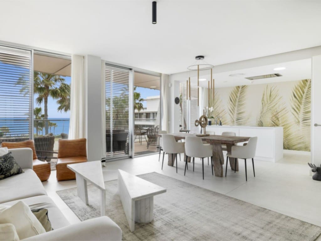 3 Zimmer Apartment zu verkaufen in Estepona mit Pool Garage - 1.145.000 € (Ref: 9002870)