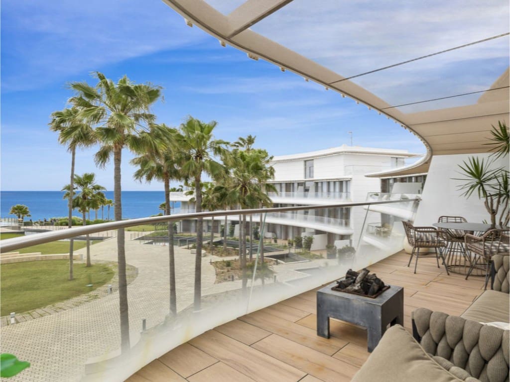 3 Zimmer Apartment zu verkaufen in Estepona mit Pool Garage - 1.145.000 € (Ref: 9002870)