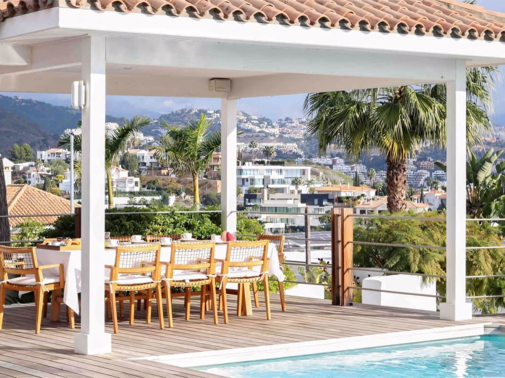 4 chambre Villa/Maison à vendre à Benahavis avec piscine garage - 1 975 000 € (Ref: 9004628)