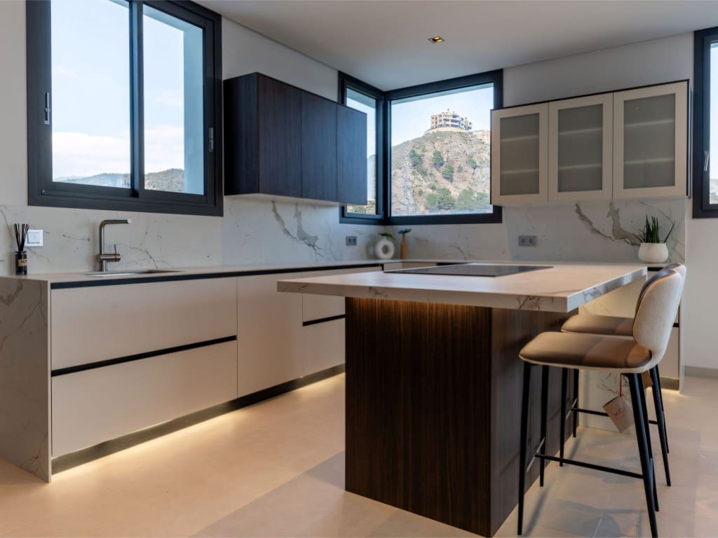 6 Zimmer Villa zu verkaufen in La Quinta mit Pool Garage - 4.695.000 € (Ref: 9012365)