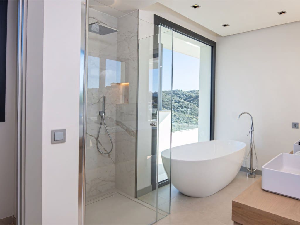 6 Zimmer Villa zu verkaufen in La Quinta mit Pool Garage - 4.695.000 € (Ref: 9012365)