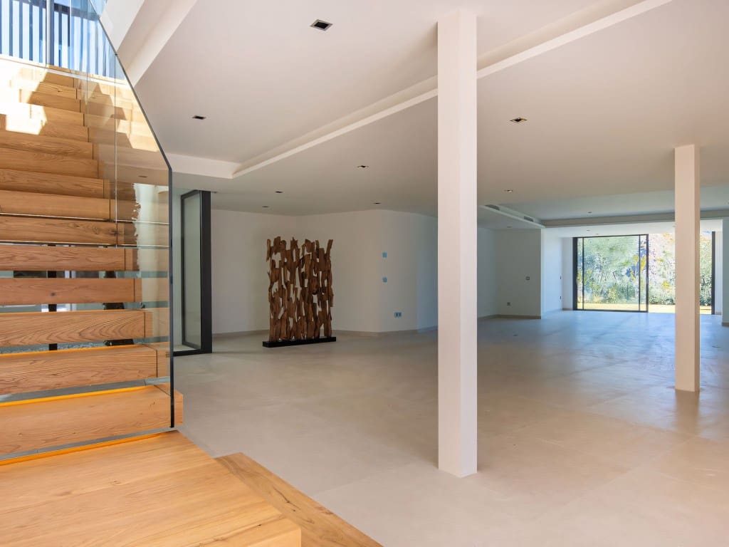 6 Zimmer Villa zu verkaufen in La Quinta mit Pool Garage - 4.695.000 € (Ref: 9012365)