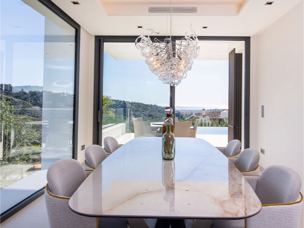 6 Zimmer Villa zu verkaufen in La Quinta mit Pool Garage - 4.695.000 € (Ref: 9012365)