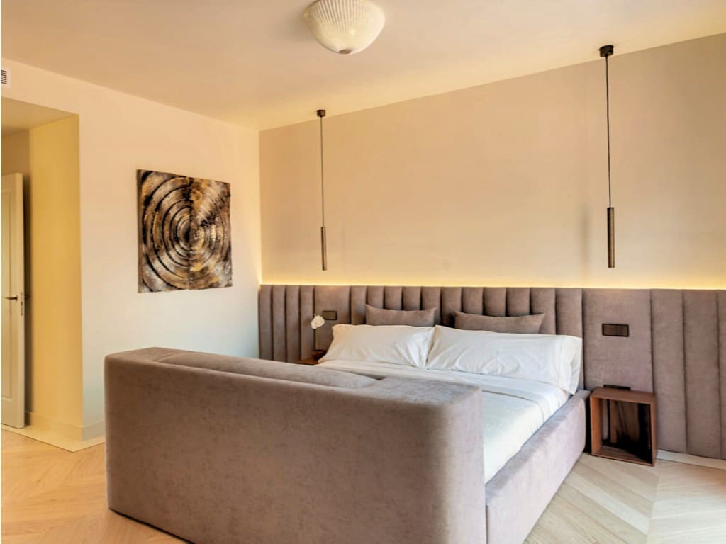 4 makuuhuone Omakotitalo myytävänä paikassa Golden Mile mukana uima-altaan 
autotalli - 1 995 000 € (Ref: 9012366)