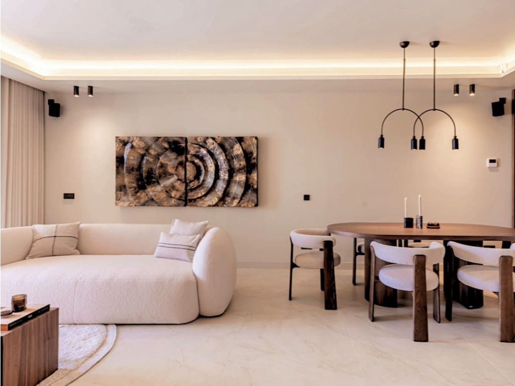 4 makuuhuone Omakotitalo myytävänä paikassa Golden Mile mukana uima-altaan 
autotalli - 1 995 000 € (Ref: 9012366)