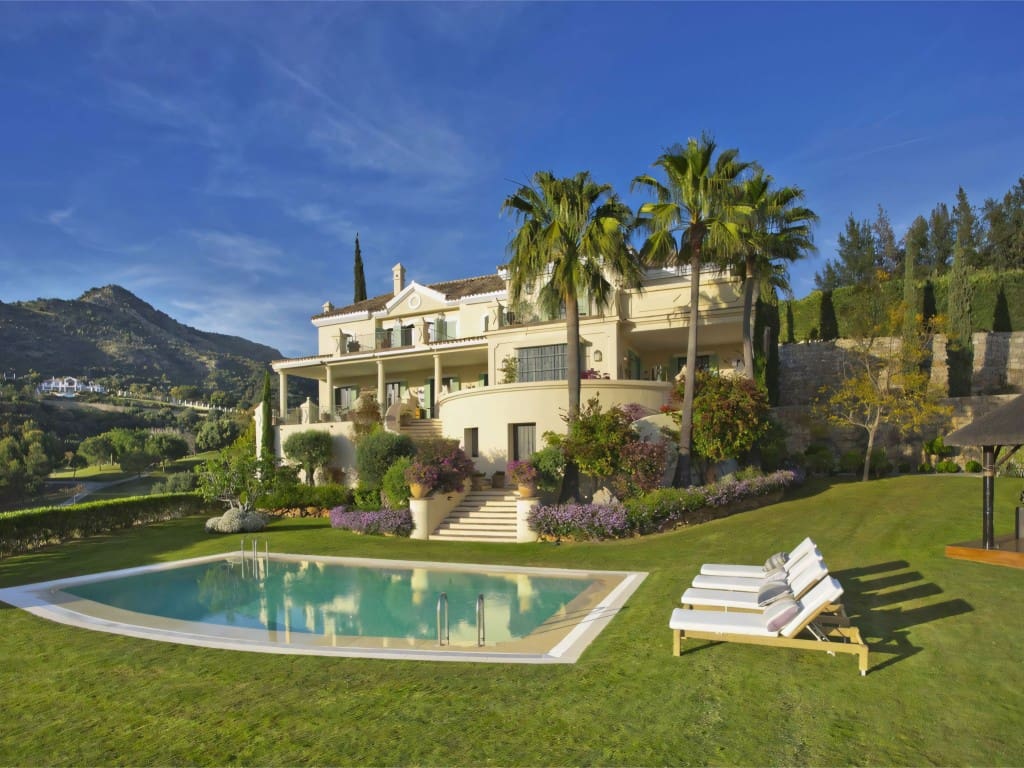 7 bedroom Villa for sale in Benahavis with pool garage - € 4,500,000 (Ref: 9023022)