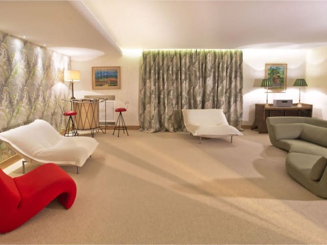 7 bedroom Villa for sale in Benahavís with pool garage - € 4,500,000 (Ref: 9023022)