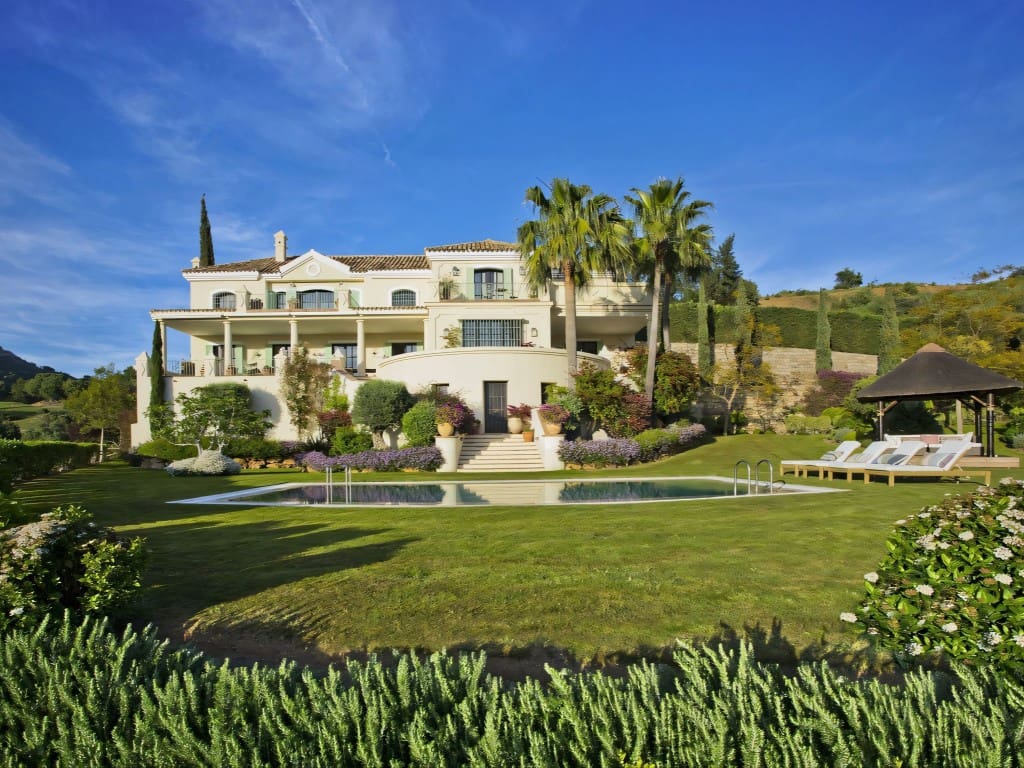 7 bedroom Villa for sale in Benahavis with pool garage - € 4,500,000 (Ref: 9023022)