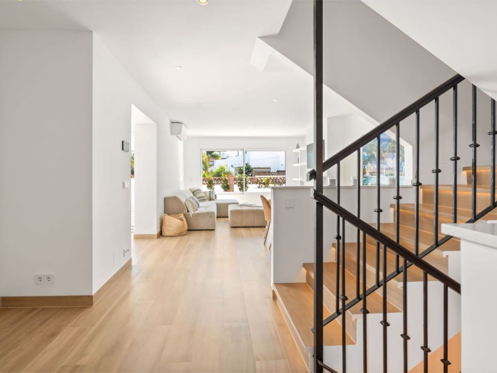 3 makuuhuone Omakotitalo myytävänä paikassa San Pedro de Alcantara mukana 
autotalli - 1 155 000 € (Ref: 9024498)