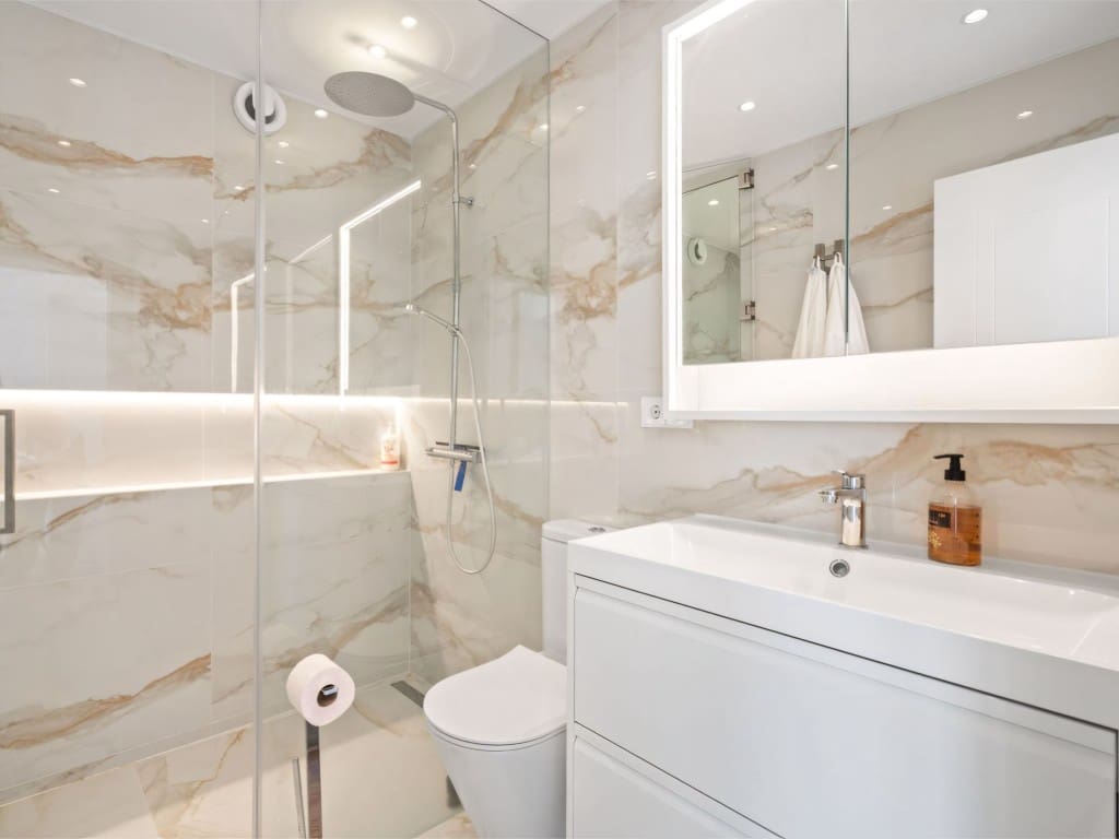 3 makuuhuone Omakotitalo myytävänä paikassa San Pedro de Alcantara mukana 
autotalli - 1 155 000 € (Ref: 9024498)