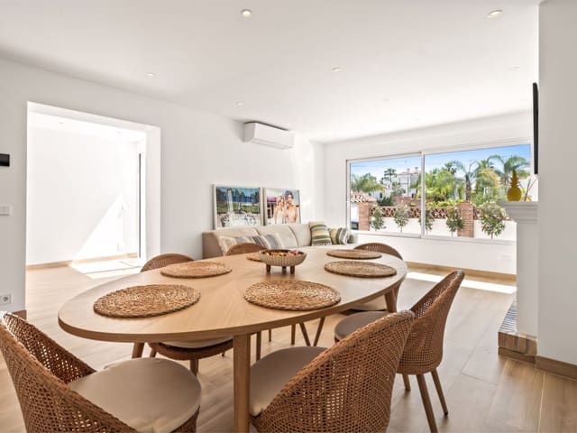 3 Zimmer Haus zu verkaufen in San Pedro de Alcantara, Marbella mit Garage - 1.155.000 € (Ref: 9024498)