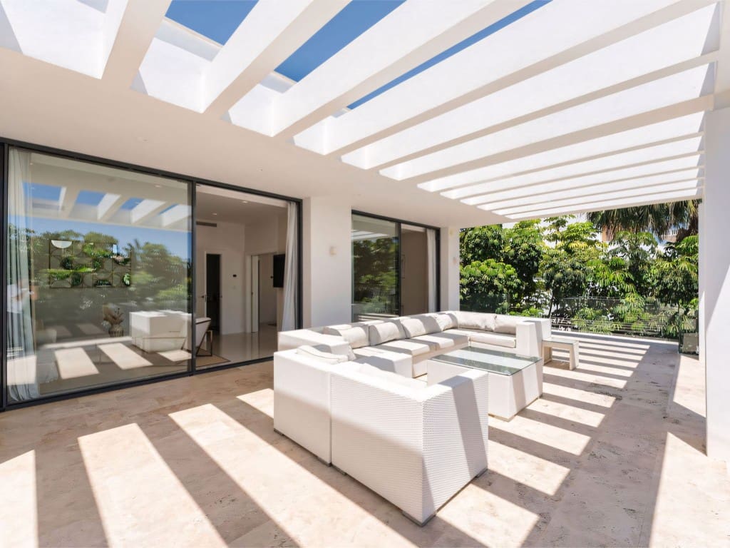 5 chambre Villa/Maison à vendre à La Quinta avec piscine garage - 3 495 000 € (Ref: 9026588)