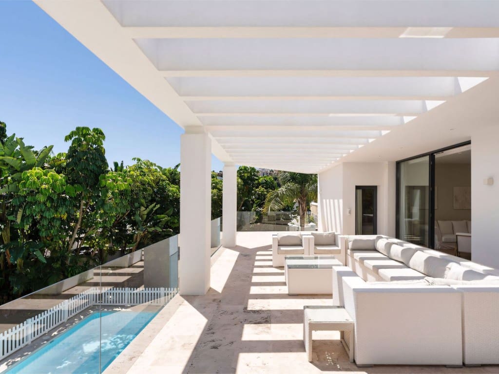 5 chambre Villa/Maison à vendre à La Quinta avec piscine garage - 3 495 000 € (Ref: 9026588)