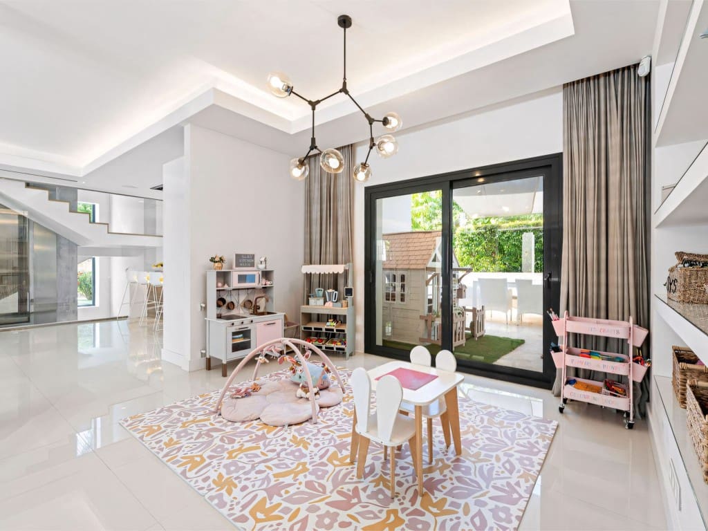 5 chambre Villa/Maison à vendre à La Quinta avec piscine garage - 3 495 000 € (Ref: 9026588)