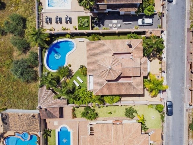 6 chambre Villa/Maison à vendre à Alhaurín el Grande avec piscine garage - 1 200 000 € (Ref: 9029230)