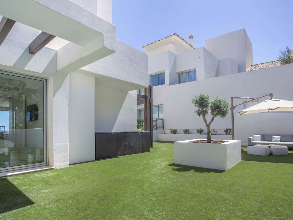 3 slaapkamer Appartement te koop in Benahavis met zwembad garage - € 945.000 (Ref: 9034369)