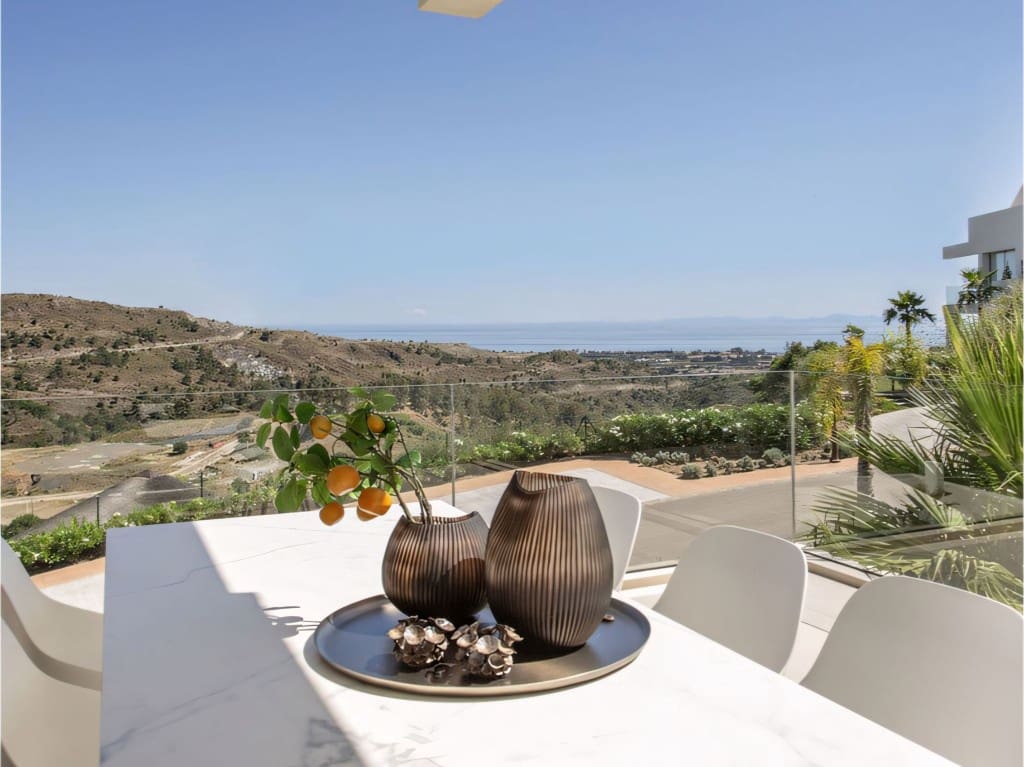 3 slaapkamer Appartement te koop in Benahavis met zwembad garage - € 945.000 (Ref: 9034369)