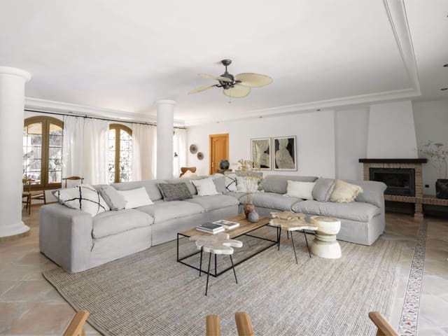 5 soverom Villa til salgs i Cancelada, Estepona med svømmebasseng garasje - € 1 950 000 (Ref: 9042041)