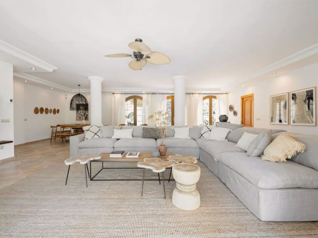 5 soverom Villa til salgs i Cancelada med svømmebasseng garasje - € 1 950 000 (Ref: 9042041)