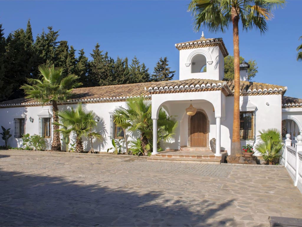 5 soverom Villa til salgs i Cancelada med svømmebasseng garasje - € 1 950 000 (Ref: 9042041)