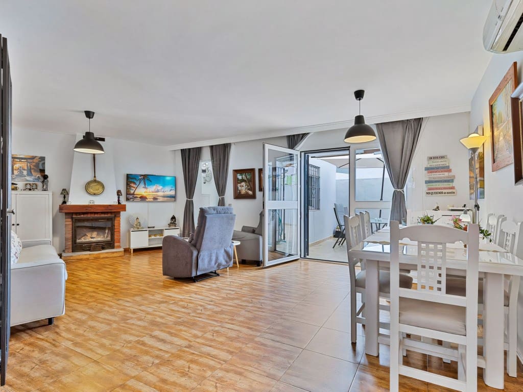 3 soverom Villa til salgs i Fuengirola - € 555 000 (Ref: 9057360)