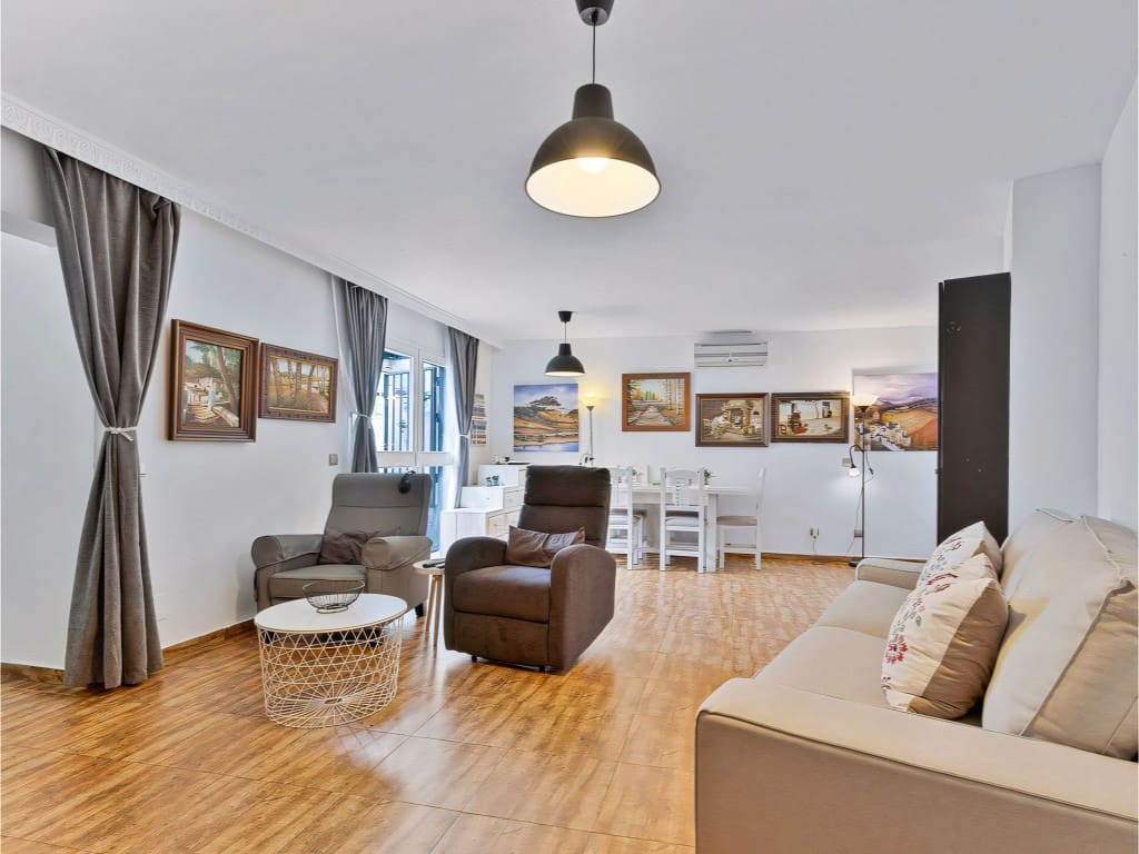 3 soverom Villa til salgs i Fuengirola - € 555 000 (Ref: 9057360)