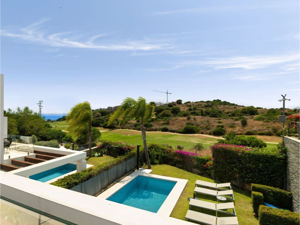 5 sypialnia Willa na sprzedaż w Mijas Costa z basenem garażem - 1 395 000 € (Ref: 9060263)