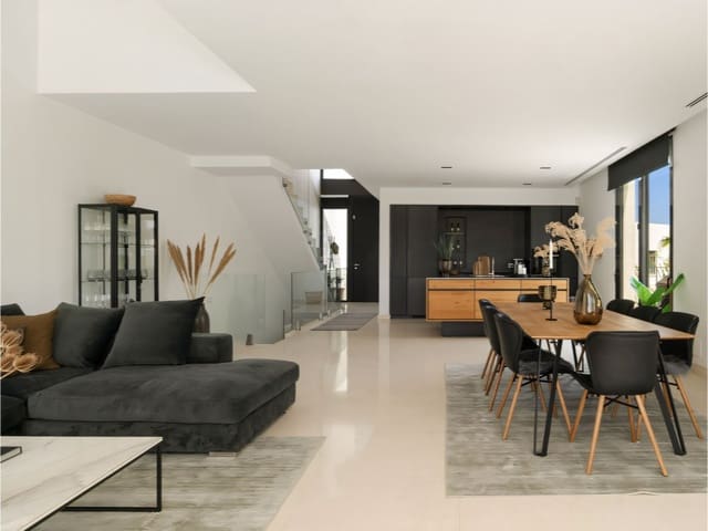 5 slaapkamer Villa te koop in Mijas Costa, Mijas met zwembad garage - € 1.395.000 (Ref: 9060263)