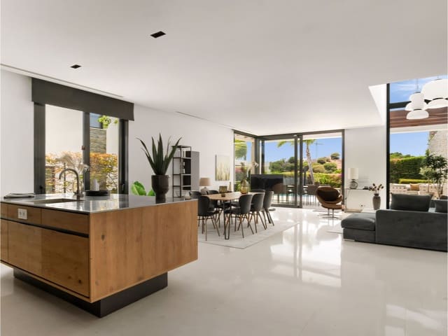 5 slaapkamer Villa te koop in Mijas Costa, Mijas met zwembad garage - € 1.395.000 (Ref: 9060263)